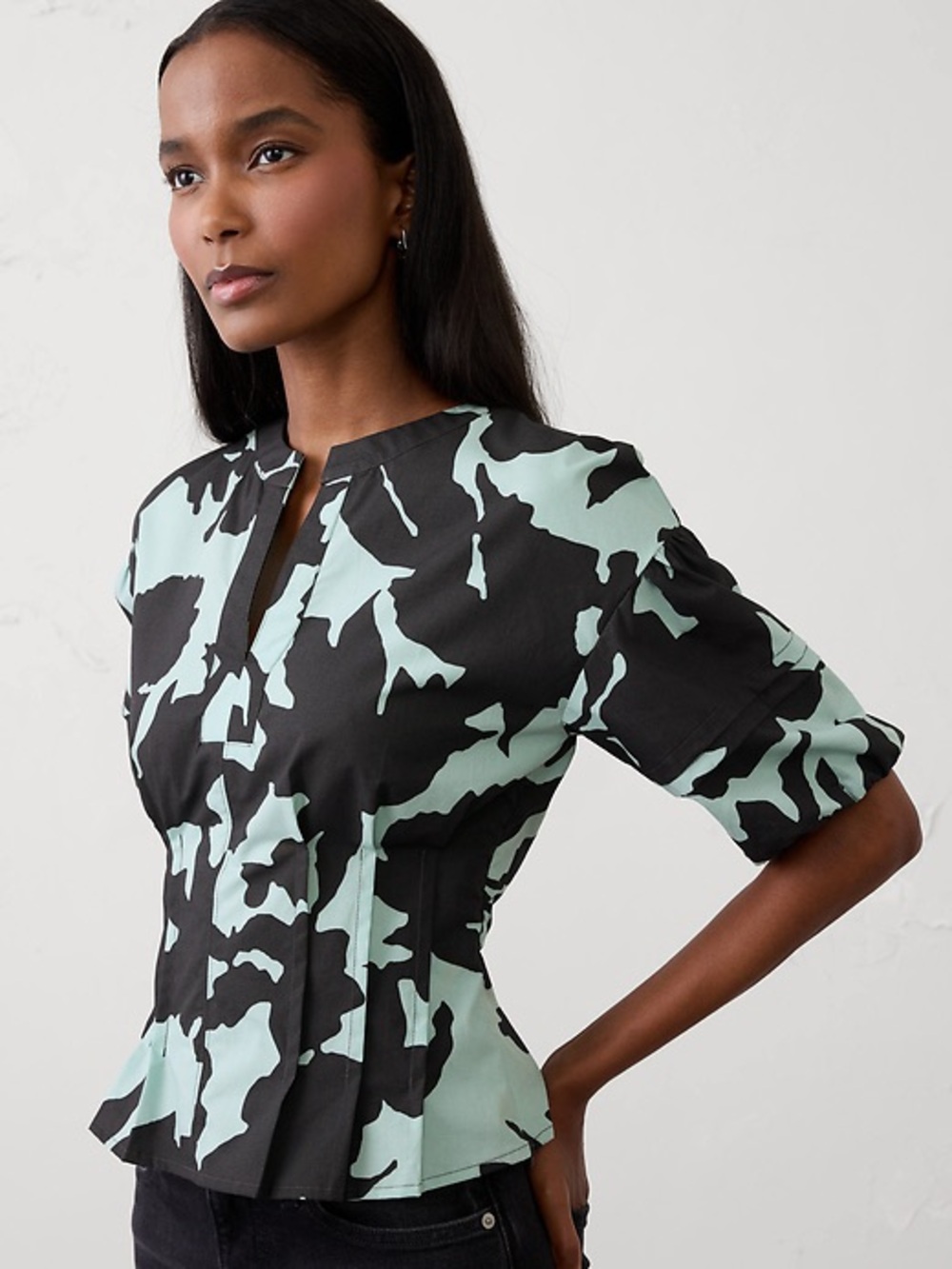 Banana Republic Factory Pintuck Top in Black Floral XL Extra Large 100% Cotton
